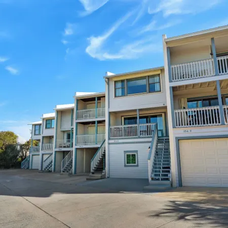 Palm Sounds: Gulf Views & Easy Beach Access!