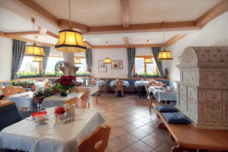 Hotel Piccolo Pocol Отели рядом с достопримечательностью «Пять Башен»