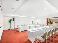 Hotel Divinus Hotels in Debrecen