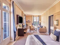 Hôtel Barrière le Grand Hôtel Dinard โรงแรมในดีนาร์