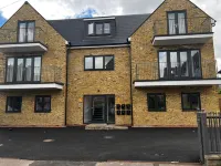 Skyvillion Vineyard Court, Enfield, 2 Bed, with Garden
