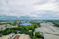 Beautiful Studio at Gunung Putri Square Apartment Hotels in Cileungsi