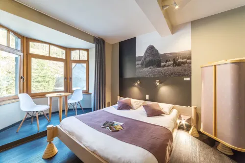 Hôtel Val de Poix- Logis Hôtel Restaurant Hotels in Rochefort