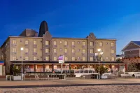 Plim Plaza Hotel