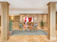 MÉDICIS Home Dijon les Petites Roches Hotels in Dijon