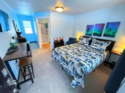 Hillcrest Inn & Motel