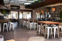 Stay at Hotel Steyne