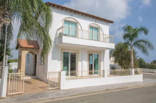 Protaras Holiday Villa Kv60