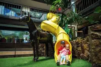 Cactus Cove Inn and Suites - Family