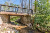 The Sweet Creek Luxurious Villas - Kitchen