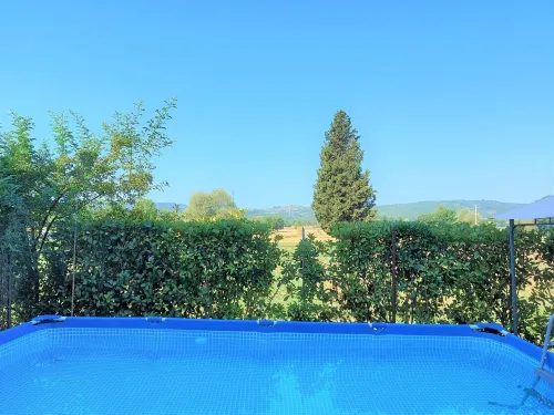 Villa in Italy with Private Garden Retreat