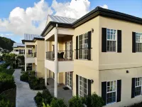 Colibri Court Hotel a 