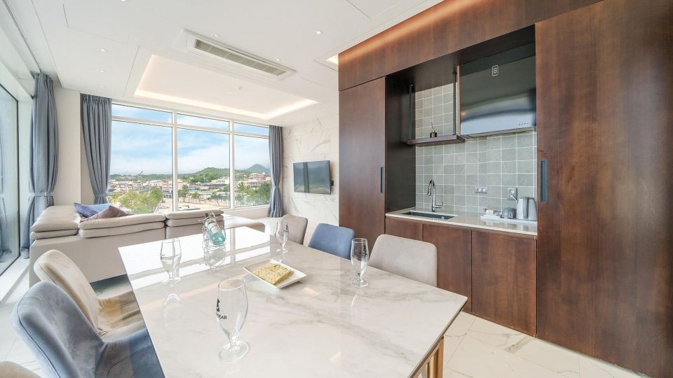 Goseong Moneblue Pension