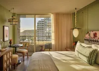 Wayfinder Waikiki Hotels in Honolulu