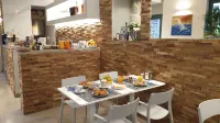 Mura 5&7 - breakfast
