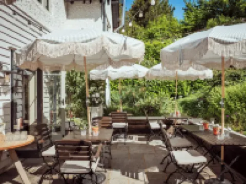 Bel and the Dragon-Churt Hotels in Farnham