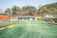 Sanjeong Resort Pension N Caravan
