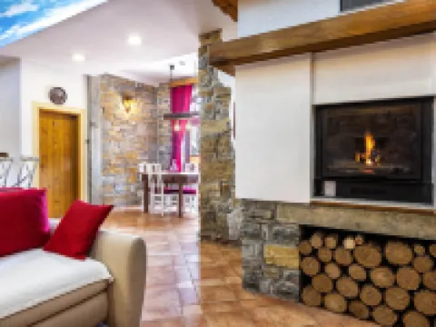 TouristFarm - Apartments "RED FAIRYTALE" Hotels in Koper