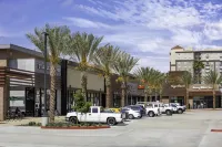 Anaheim Resort Suites - parkir
