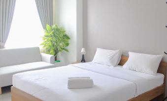 Cozy Living Studio Room at Urbantown Serpong Apartment