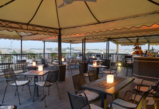 트릴루사 팰리스 호텔 스파 또는 루프탑 이미지