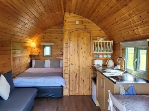 Hebrides Bothy - Glamping