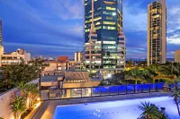 Circle on Cavill - Self Contained & Privately Managed Apartments - Wow Stay - Homestays