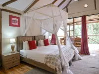 Gorilla Safari Lodge Hotels in Bufumbira