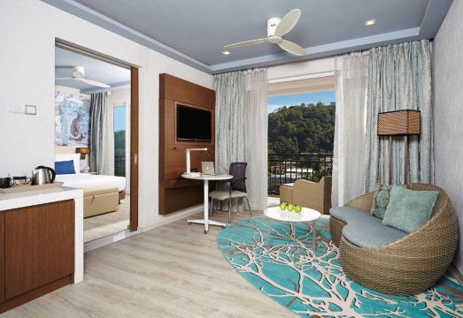 래디슨 호텔 칸디