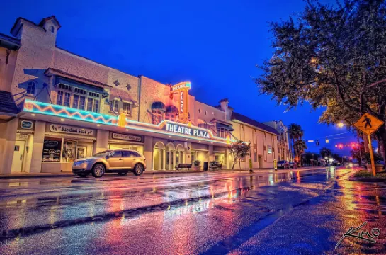 Private Studio Retreat in Vero Beach with Garden View