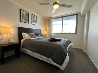 Central Plaza  #423 - 1 bed Apt Hotels near University of Southern Queensland Art Collection
