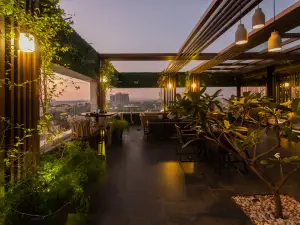 Novotel Chennai Chamiers Road