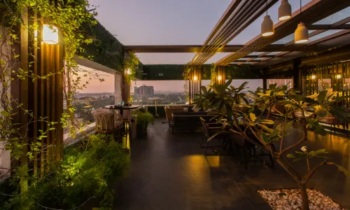 Novotel Chennai Chamiers Road