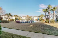 Ground-floor condo in great locale with pool, fast WiFi, W/D - snowbird-friendly Hotels in Miramar Beach
