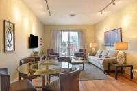 Mountain Views and Cozy Balcony - Spacious Downtown Escape