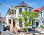 THE INNS 4BR & 3.5BA Suite  - Walk to Anything!