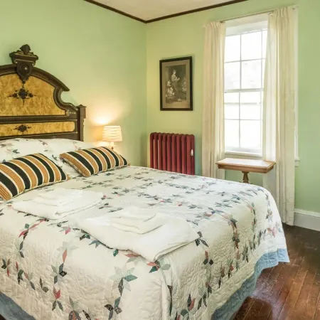 Higganum House B&B