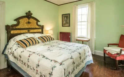 Higganum House B&B