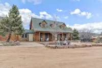 Gorgeous Cabin w/direct trail access for hiking & off roading! Hotels in der Nähe von Northern Gila County Historical