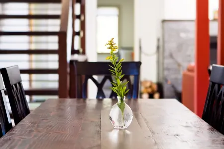 Expansive Valley Views and Cozy Comfort - Stunning Serene Retreat