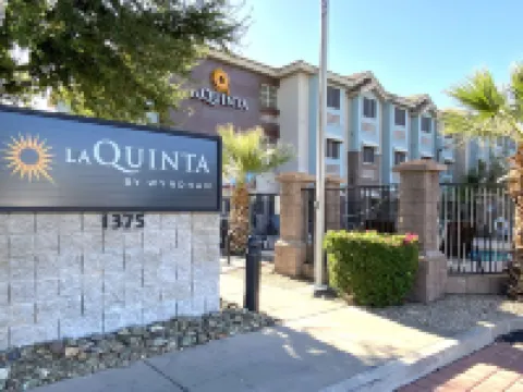 La Quinta Inn & Suites by Wyndham Tempe University, Phoenix Hotel di Tempe