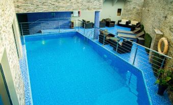 BEST WESTERN STARFIRE HOTELS