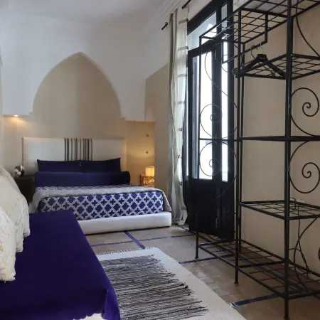 Riad Aji 4 Rooms, Petite Piscine , Internet, Petit déjeuner , Top Emplacement Médina