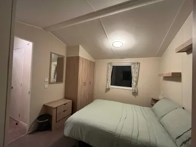 Premium Location - Sleeps 6 - Caravan on the Lakes Hotels in Mablethorpe