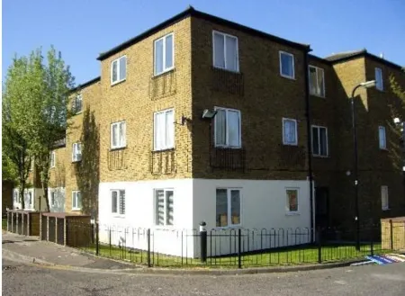 2 Bedroom Apartment  Heathrow Airport Отели в г. Хайес