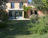 Mas du Petit Claux Hotels in Barbentane