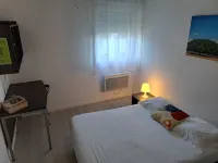 Les Académies Aixoises Hotels in Eguilles