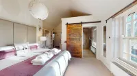 The Devonshire Arms Hotels in Chesterfield District