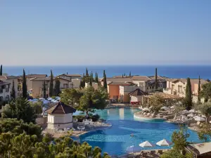 Aphrodite Hills Hotel