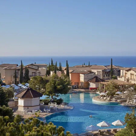 Aphrodite Hills Hotel
